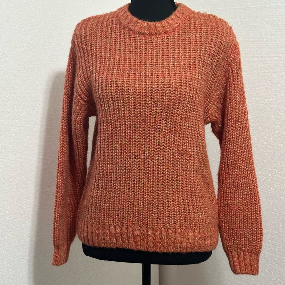 ZARA. NWT. Girl (Size 9/10) Orange Crewneck Knit Sweater